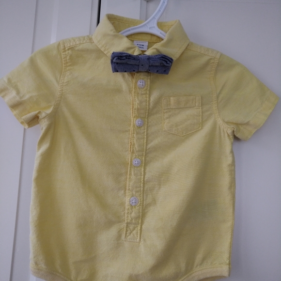 4/$20 Baby boy dress onesie bow tie 6-12 months - Picture 2 of 11